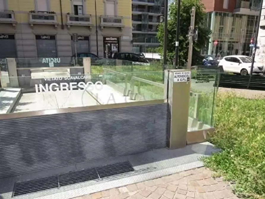 box auto in affitto ad Edolo in zona Vico