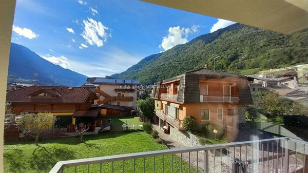 appartamento in affitto ad Edolo in zona Mù
