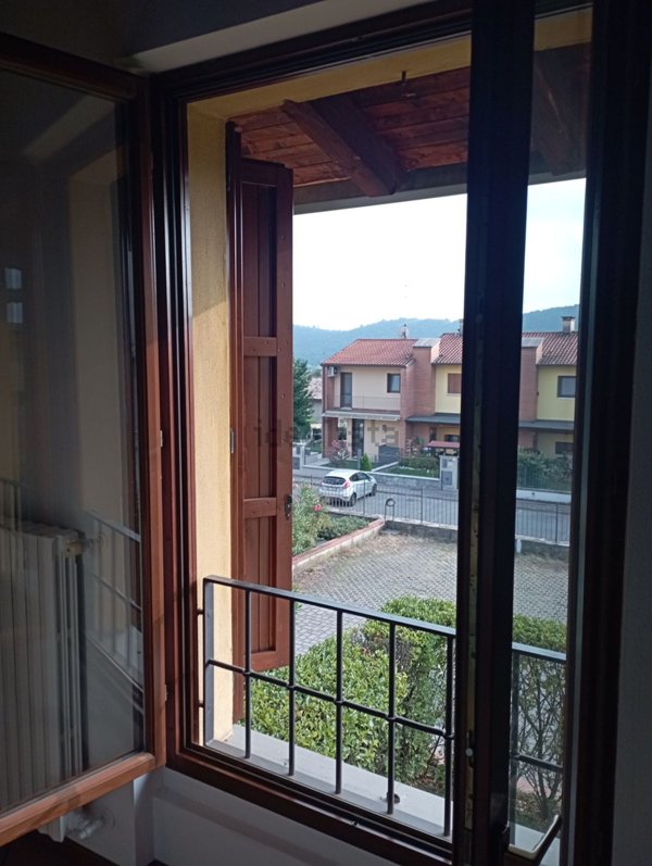 appartamento in affitto ad Erbusco in zona Pedergnano