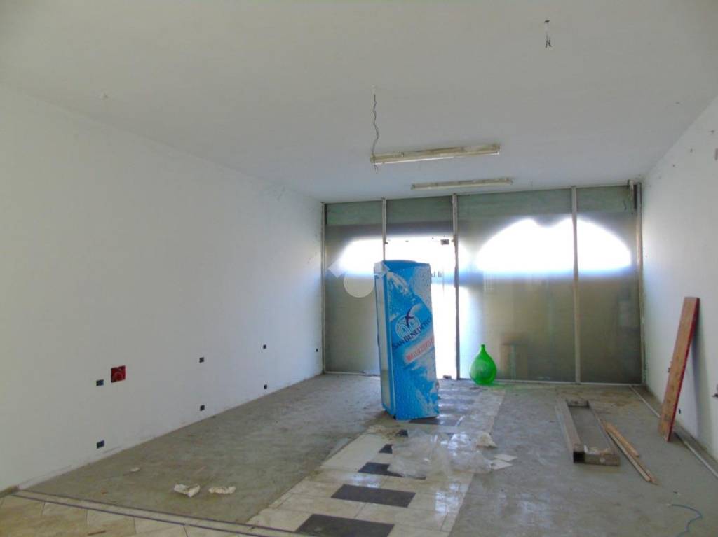 negozio in affitto a Flero