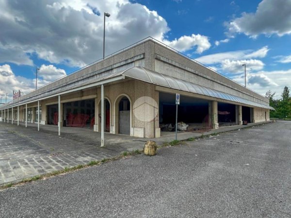 negozio in affitto a Flero