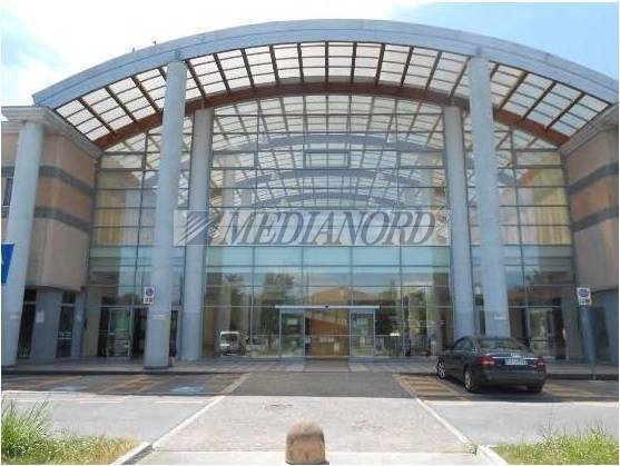 negozio in affitto a Gambara