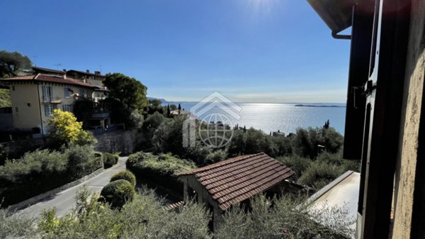 appartamento in affitto a Gardone Riviera in zona Fasano