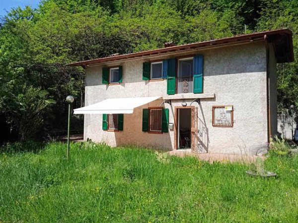 appartamento in affitto a Gardone Riviera in zona San Michele