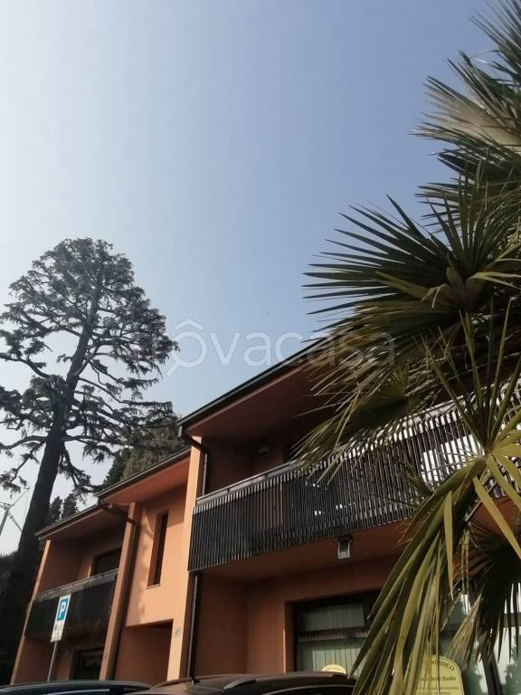 appartamento in affitto a Gardone Riviera