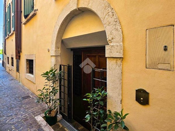 negozio in affitto a Gargnano