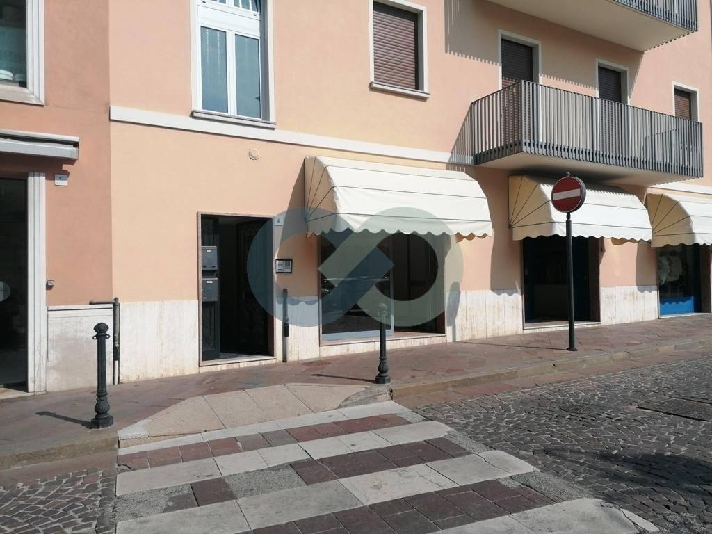 negozio in affitto a Gavardo in zona Sopraponte