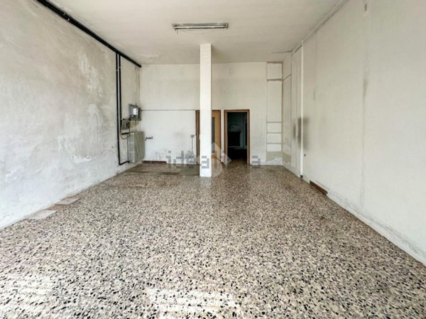 locale commerciale in affitto a Ghedi