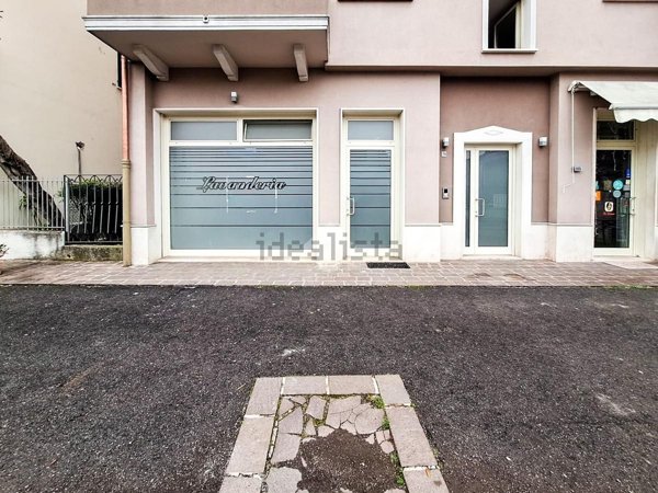 locale commerciale in affitto a Ghedi