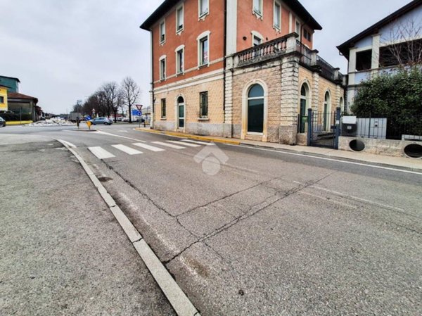 negozio in affitto a Ghedi