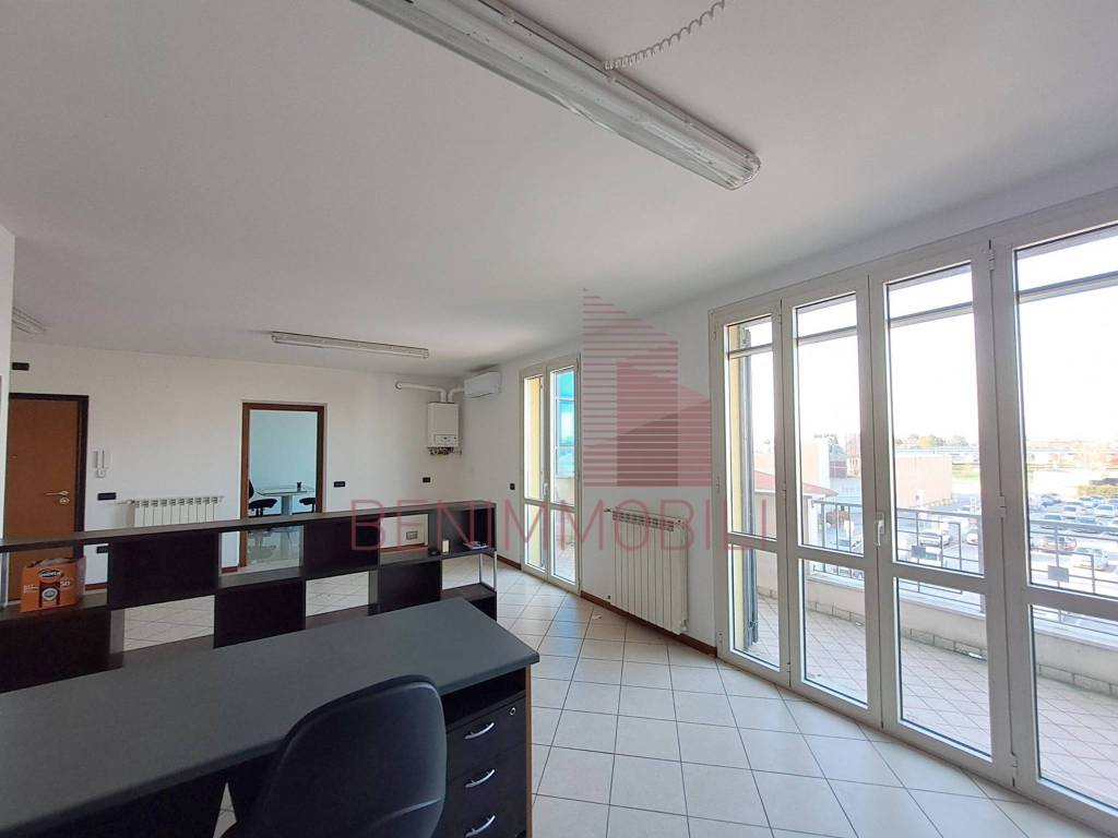 ufficio in affitto a Ghedi