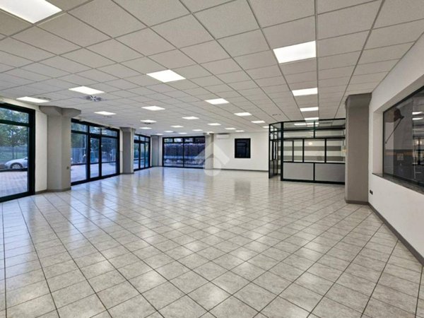 negozio in affitto a Ghedi