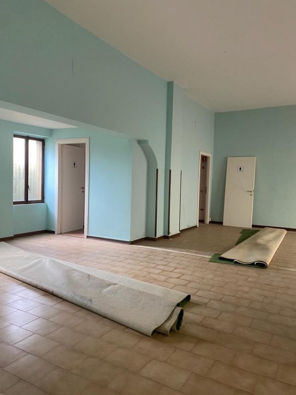 negozio in affitto a Ghedi in zona Ponte Rosso