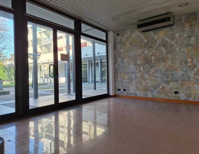 negozio in affitto a Gottolengo in zona Solaro