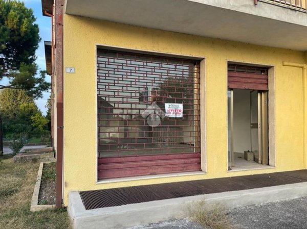locale commerciale in affitto a Gottolengo