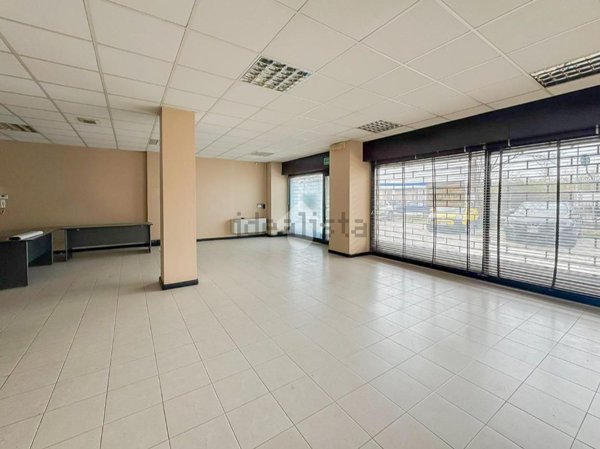 negozio in affitto a Gussago