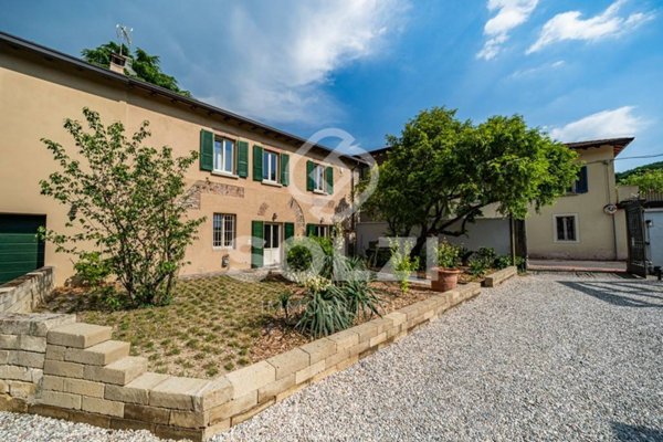 appartamento in affitto a Gussago in zona Piedeldosso