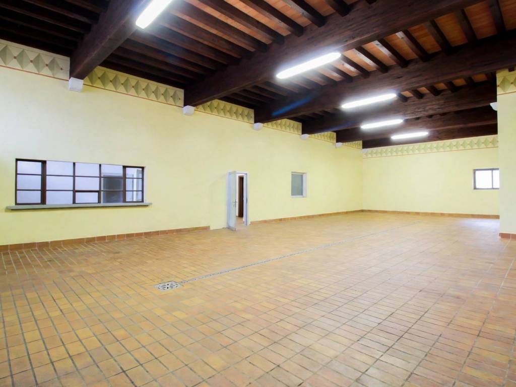 locale commerciale in affitto a Gussago in zona Casaglio