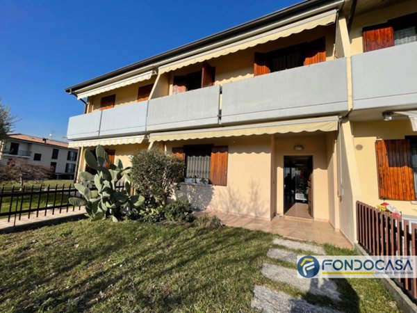 casa indipendente in affitto ad Iseo