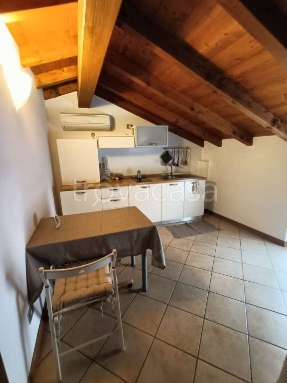 appartamento in affitto ad Iseo
