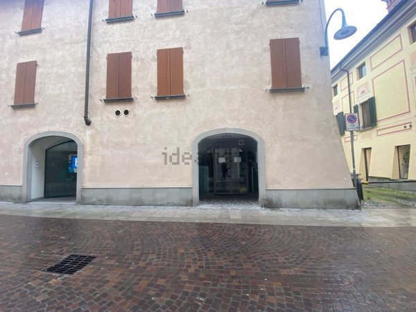 negozio in affitto ad Iseo