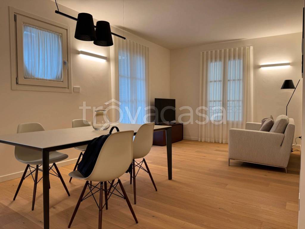 appartamento in affitto ad Iseo