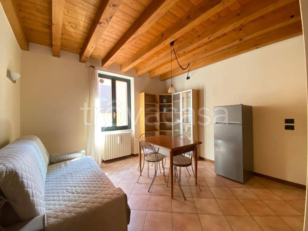 appartamento in affitto ad Iseo