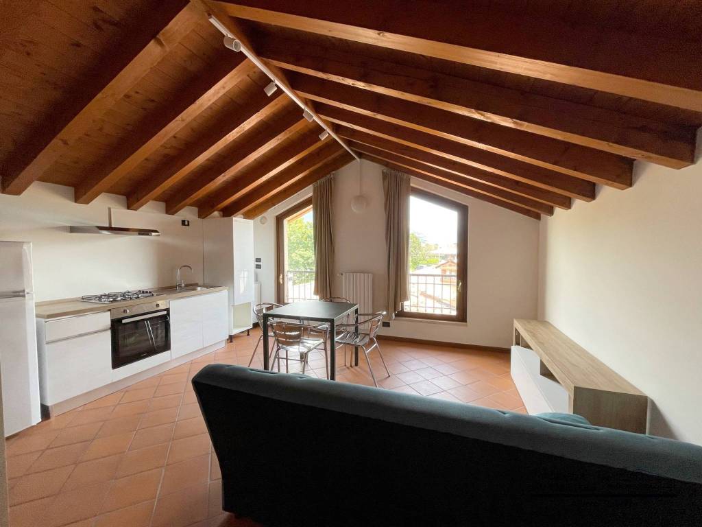 appartamento in affitto ad Iseo