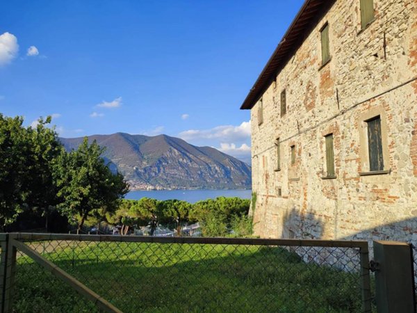 appartamento in affitto ad Iseo