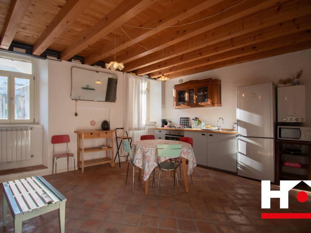 appartamento in affitto ad Iseo