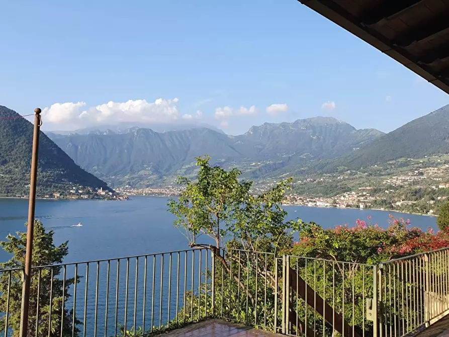 casa indipendente in affitto ad Iseo in zona Covelo