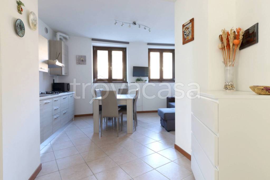 appartamento in affitto ad Iseo