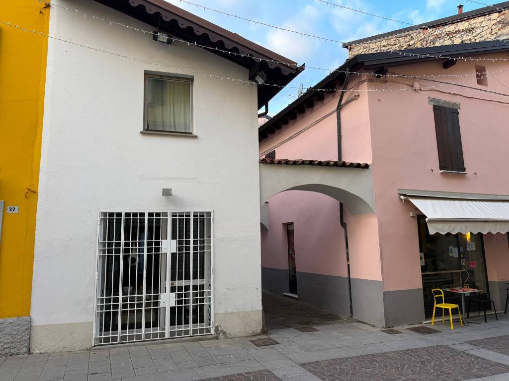 negozio in affitto ad Iseo