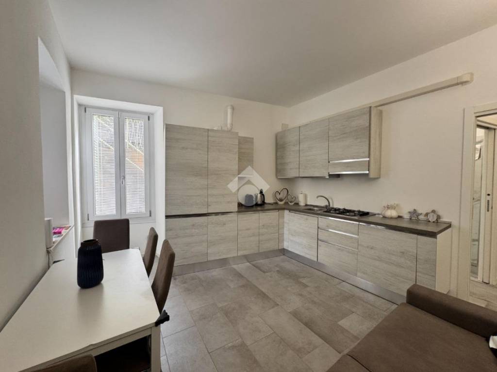 appartamento in affitto ad Iseo