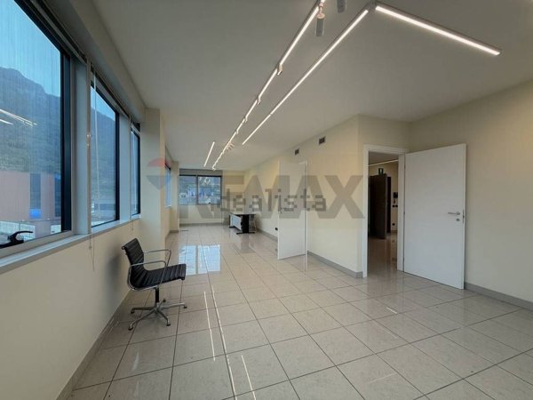 ufficio in affitto ad Iseo