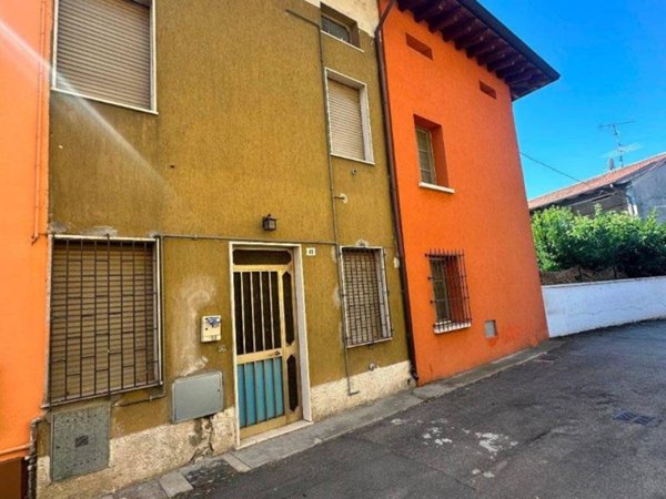 casa indipendente in affitto ad Isorella