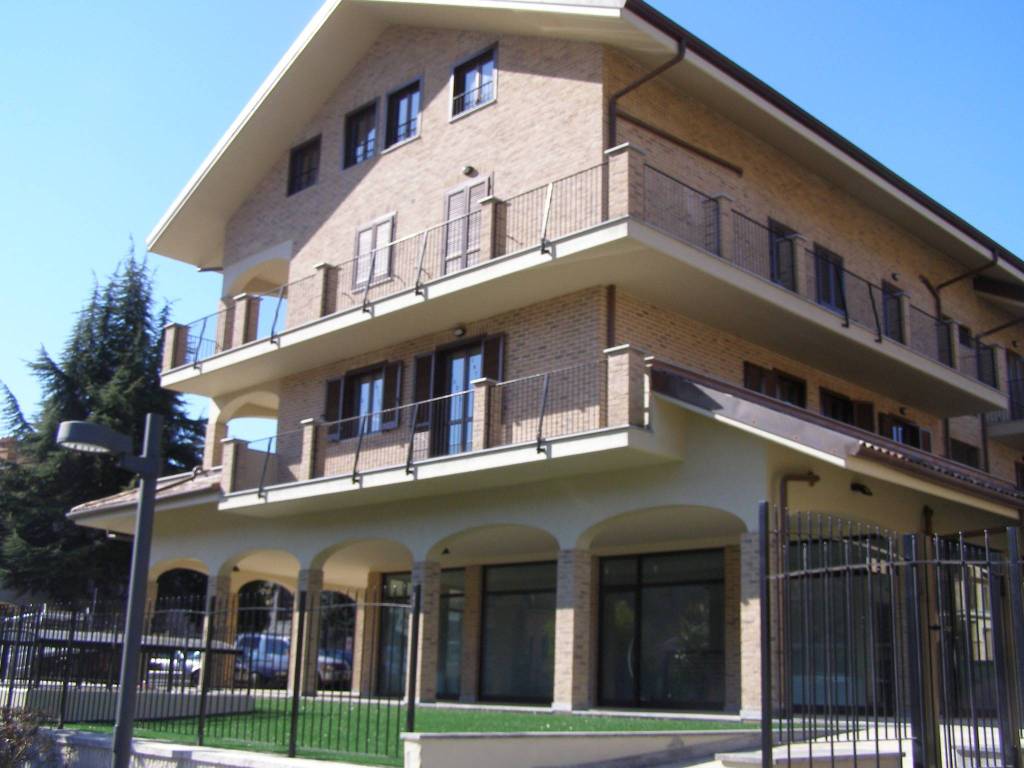 negozio in affitto a Castiglione Torinese