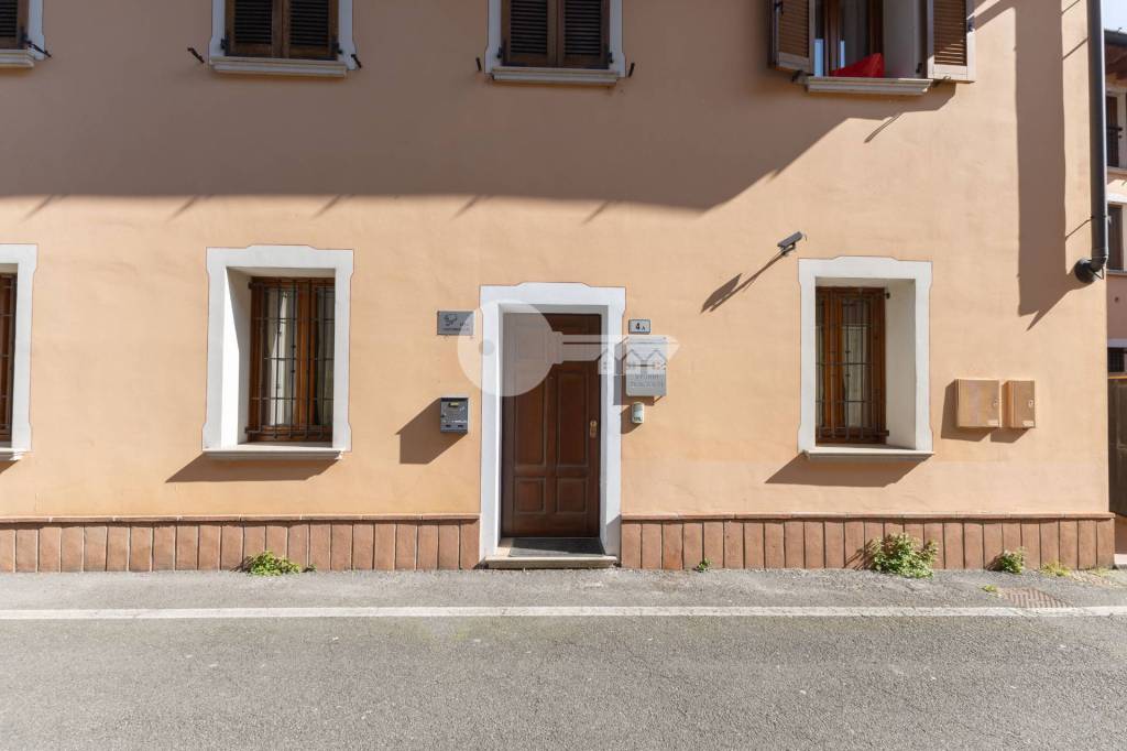 negozio in affitto a Leno