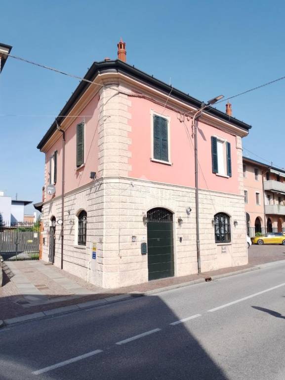 negozio in affitto a Lograto
