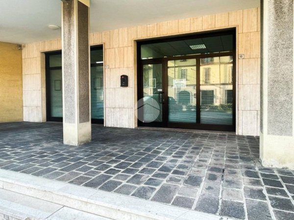 negozio in affitto a Lograto