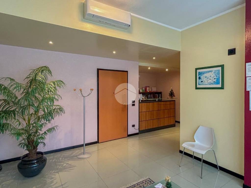 ufficio in affitto a Lograto