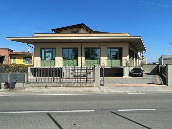 ufficio in affitto a Lograto