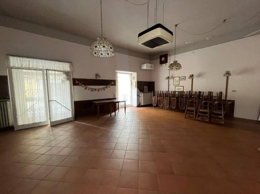 negozio in affitto a Lonato del Garda