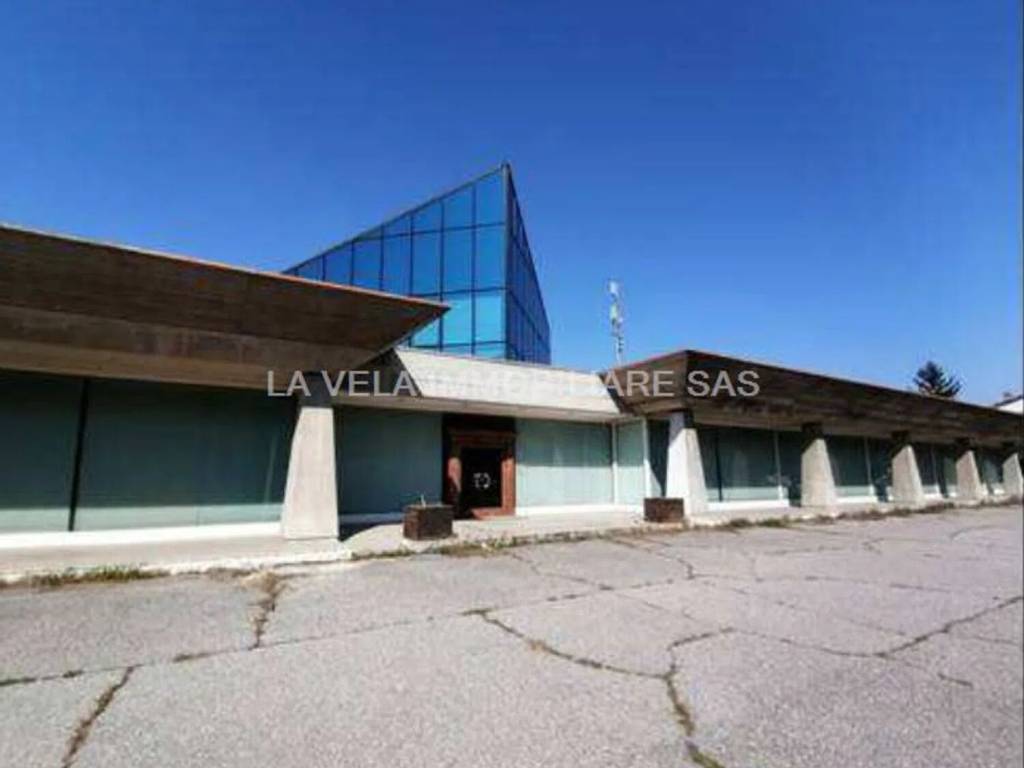 negozio in affitto a Lonato del Garda