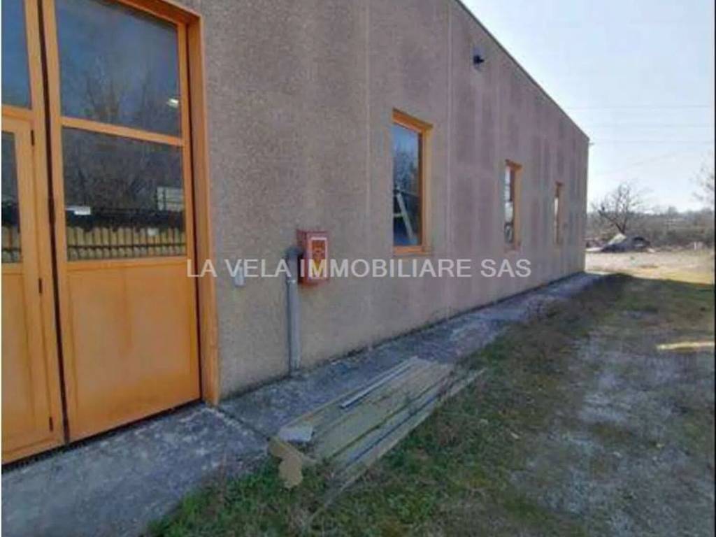 negozio in affitto a Lonato del Garda