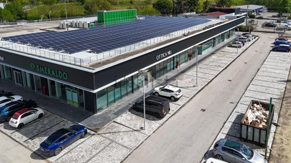 locale commerciale in affitto a Lonato del Garda