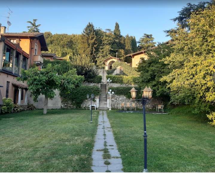negozio in affitto a Lonato del Garda