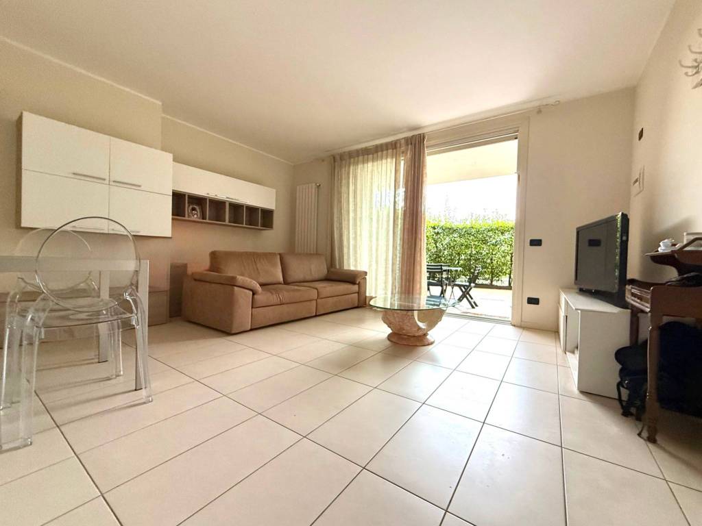 appartamento in affitto a Lonato del Garda