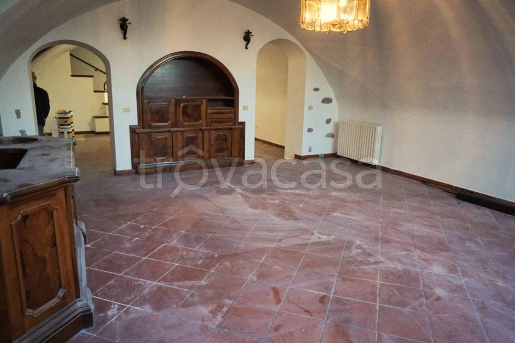 casa indipendente in affitto a Lonato del Garda