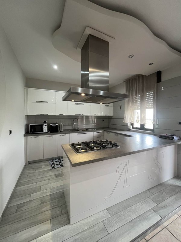 appartamento in affitto a Lonato del Garda in zona Lido